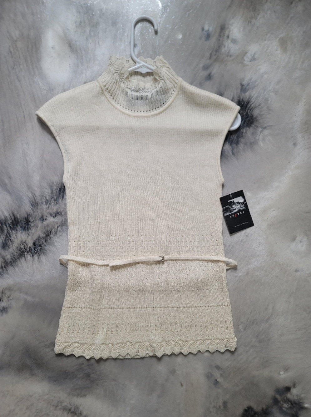 Axcess Cream Sleeveless Knit Sweater